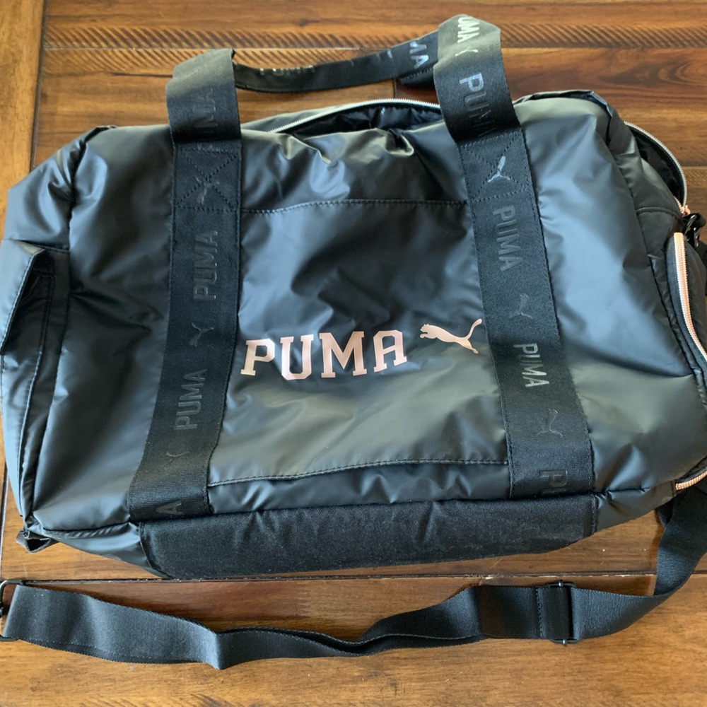 PUMA 18” Golf Black Duffel Bag with Adjustable Straps and Structured Shape